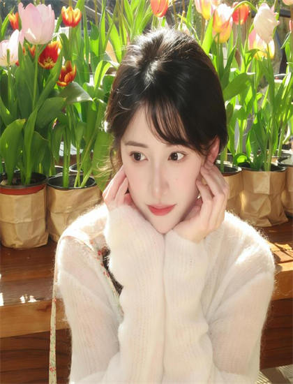 表演艺术《潮湿新妈妈的爱好是收集蘑菇》：探索伦理的道德困境与价值选择 感受表演的情感力量